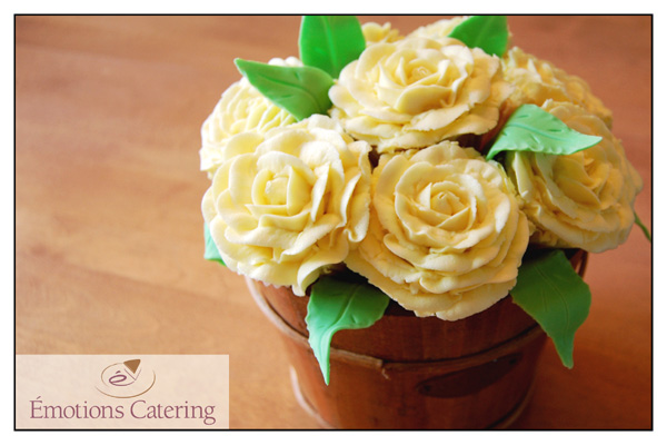Beautiful Cupcake Bouquet / Centerpiece